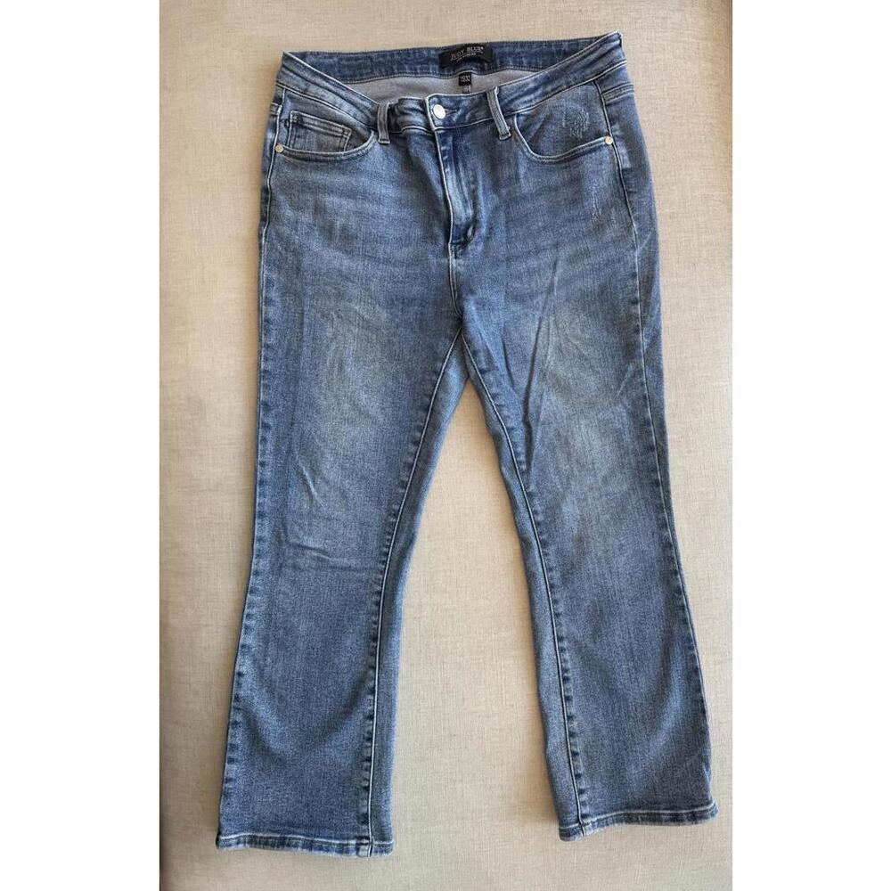 Judy Blue Mid Rise Demi Crop Bootcut Jeans Size 15 / 32 JB88249 MD - Picture 5 of 7